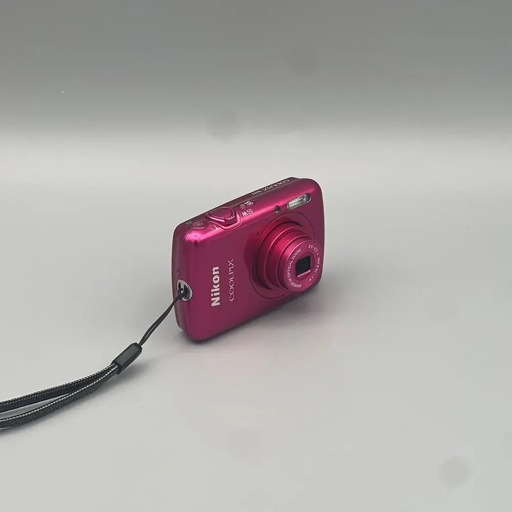 Nikon Coolpix S01 Digital Camera | 10.1MP | Pink